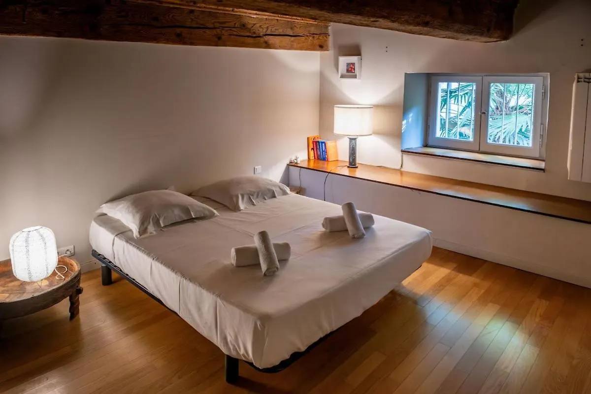 Appartement De Charme Au Coeur D'Avignon 0*, Avignon France