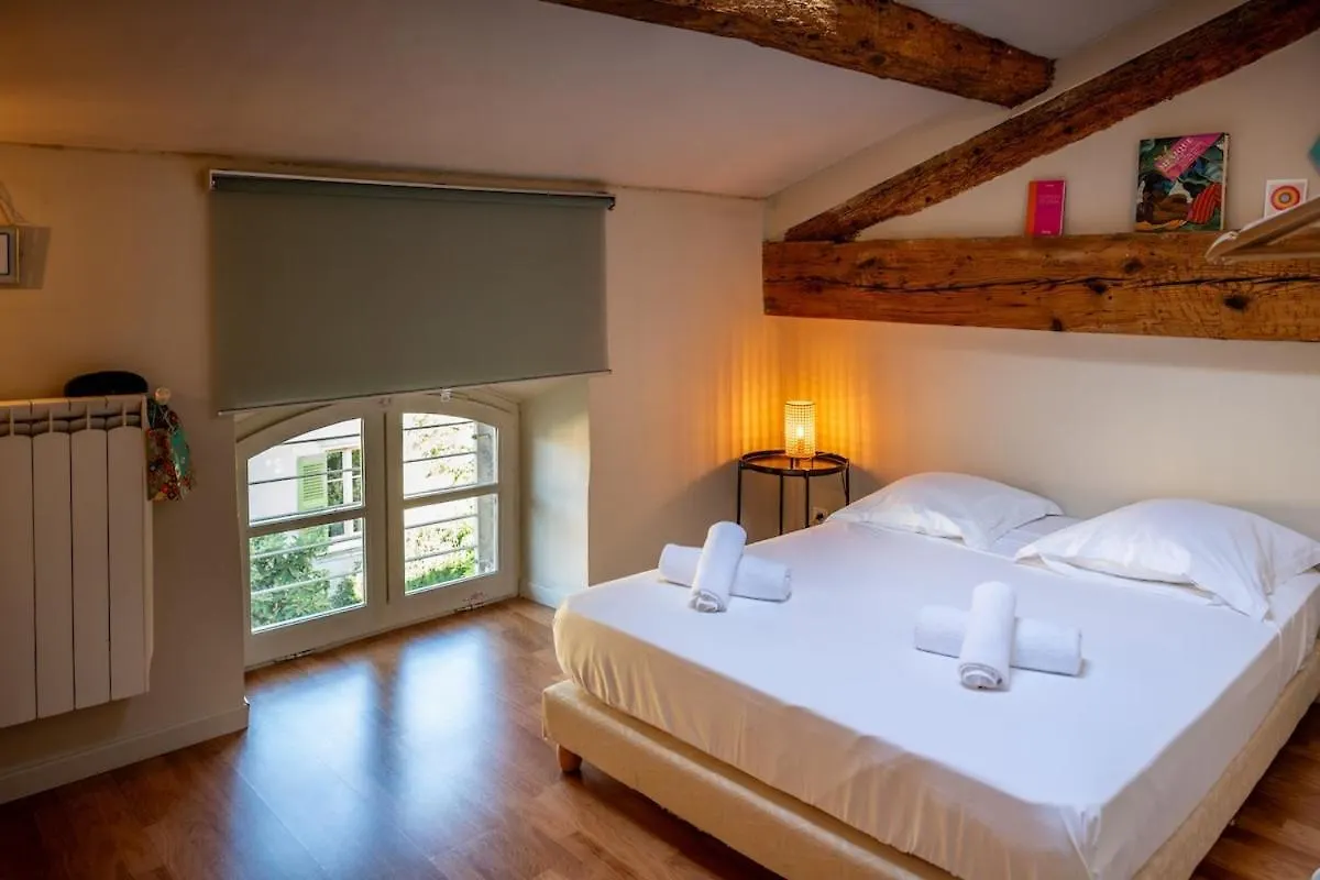 Appartement De Charme Au Coeur D'Avignon